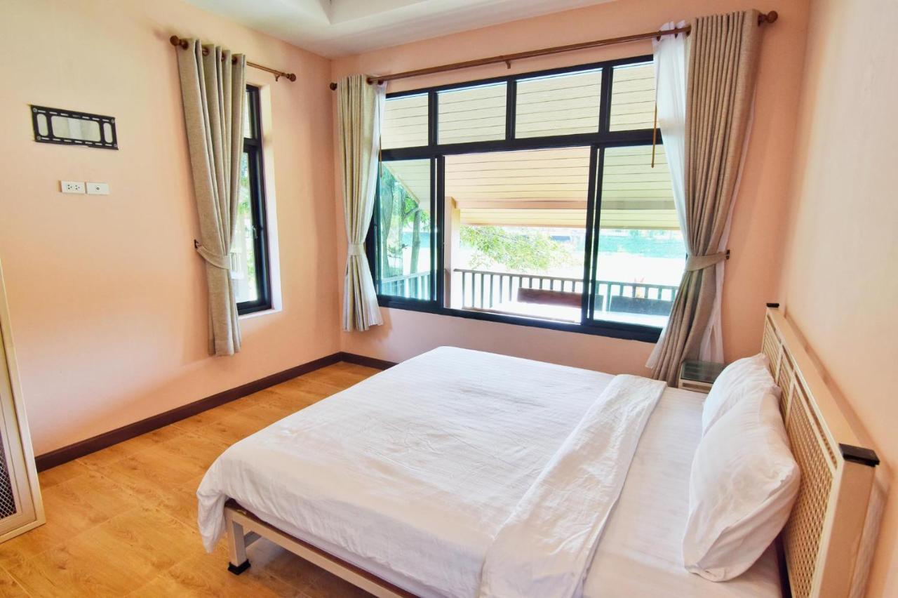 Pirom Lake And Resort Si Maha Phot Exterior foto